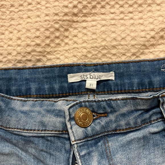 STS Blue medium fade denim shorts - Picture 2 of 3